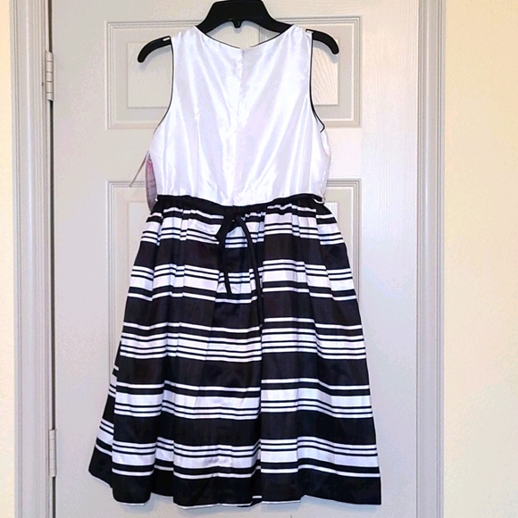 16 year old Girls formal dress - Picture 4 of 4